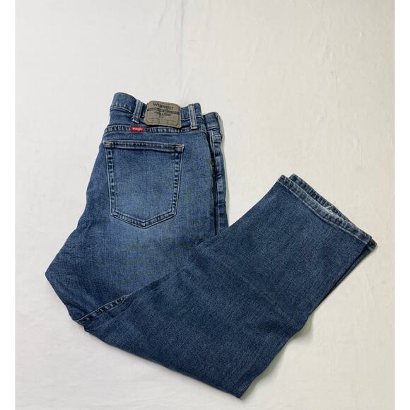 Wrangler Other - Wrangler  Relaxed Fit Straight Leg - jeans men size 34x29 Blue Denim